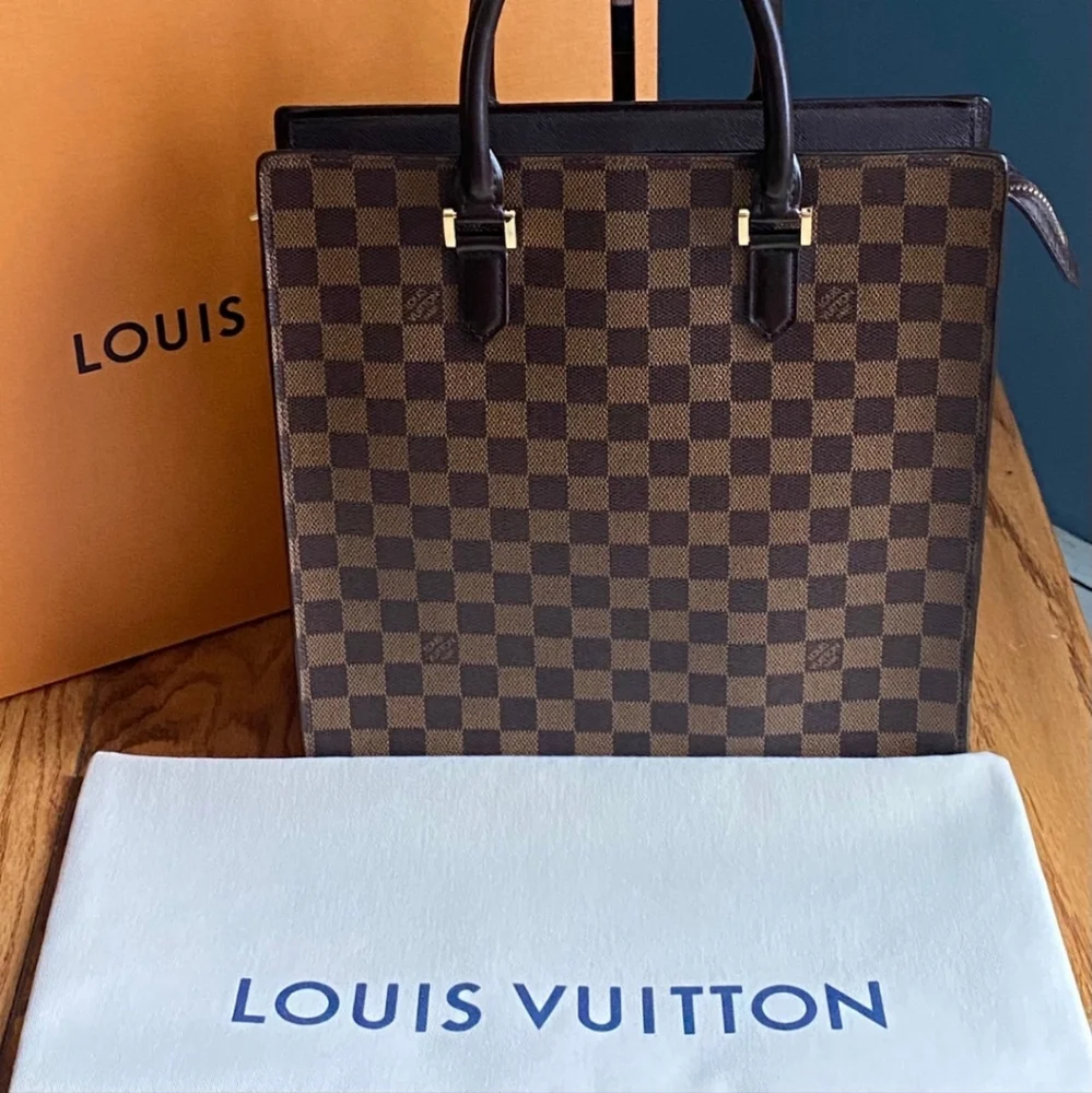 Louis Vuitton Venice Damier Sac Plat PM/ COA/ GORGEOUS ๐ - Picture 1 of 14
